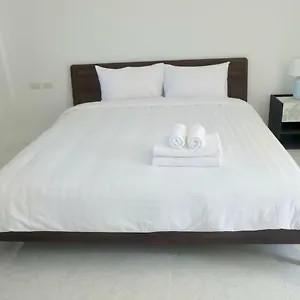  Apartment Airport Pearl
